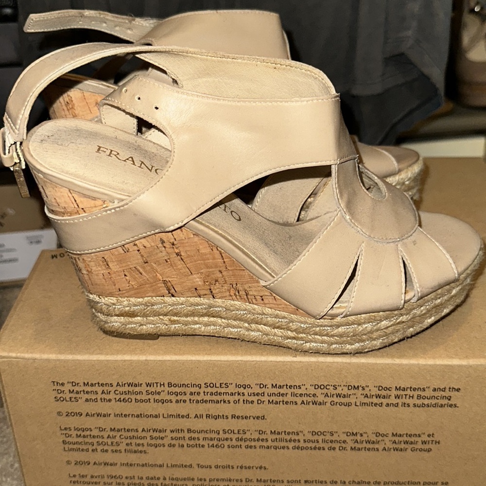 Platforms - Picture 2 of 4